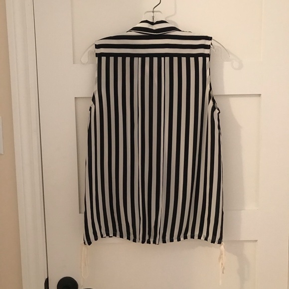 Striped Blouse - Picture 4 of 4